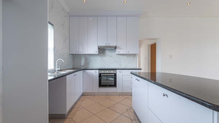 To Let 2 Bedroom Property for Rent in Big Bay Western Cape